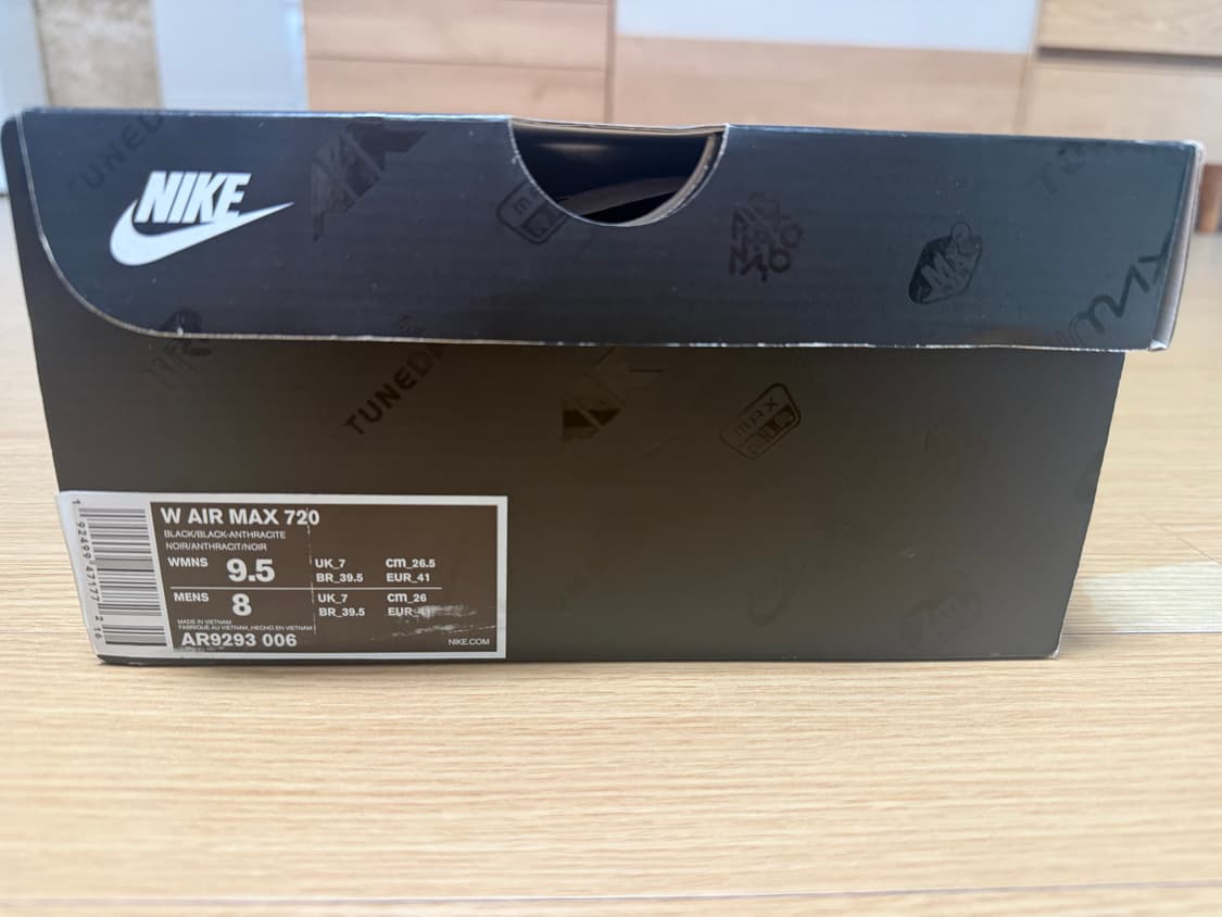 나이키 에어맥스 720 트리플블랙(260mm) 새상품급 상품이미지3