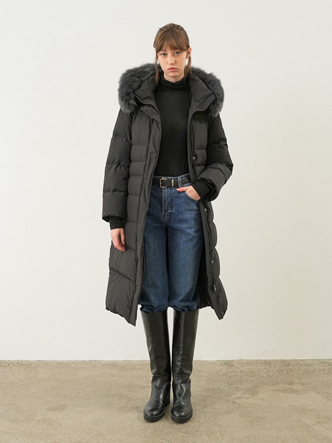 온앤온 Hood Fur Belted Long Goose Coat 블랙 상품이미지3