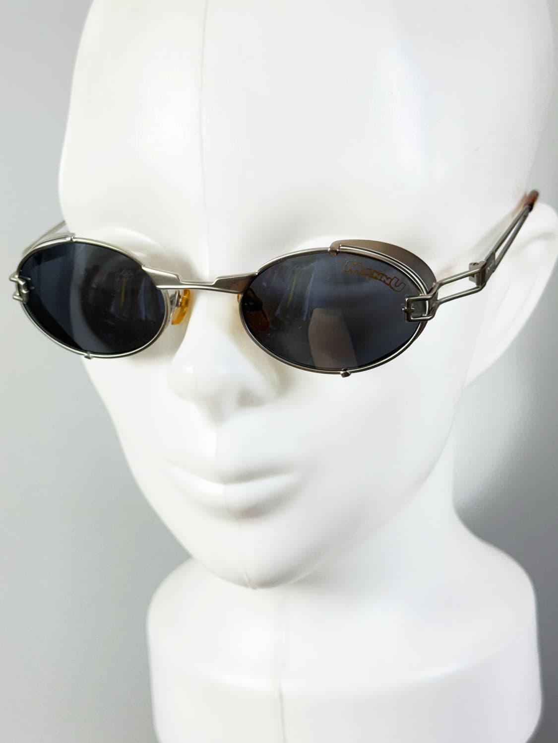 90s MANNU 실버 오벌 메탈 프레임 빈티지 선글라스 상품이미지8