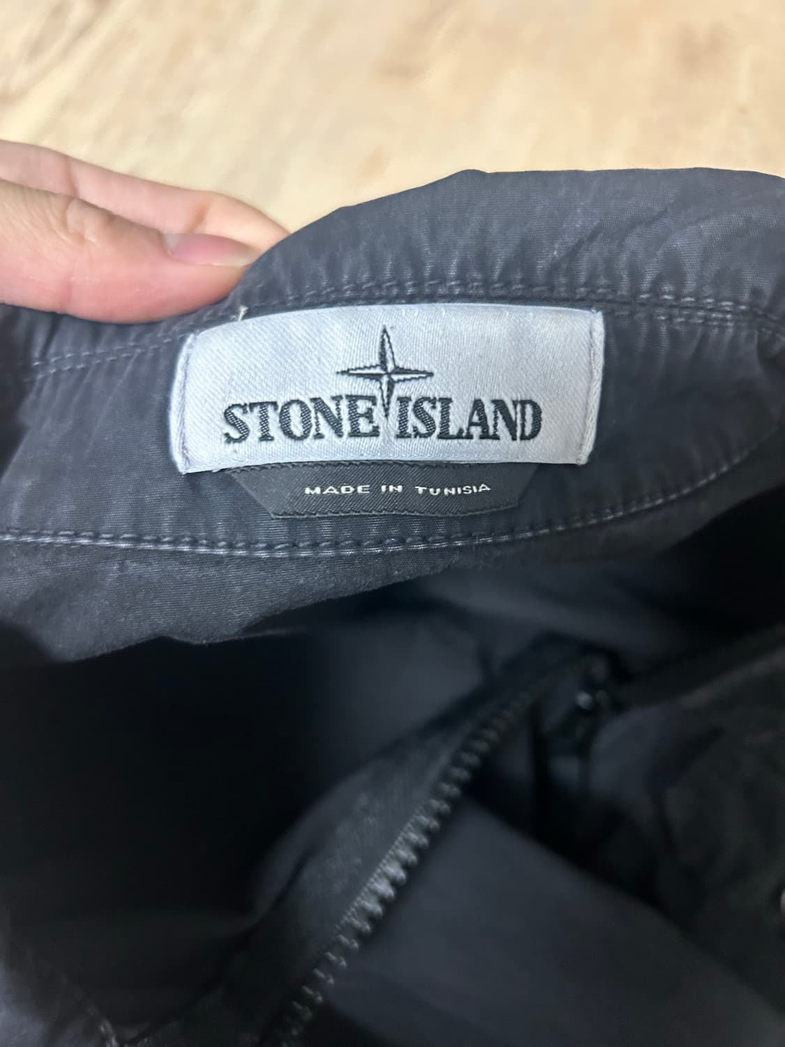 스톤 아일랜드 117WN 올드이펙트 오버셔츠 블랙 - 21SS 상품이미지4