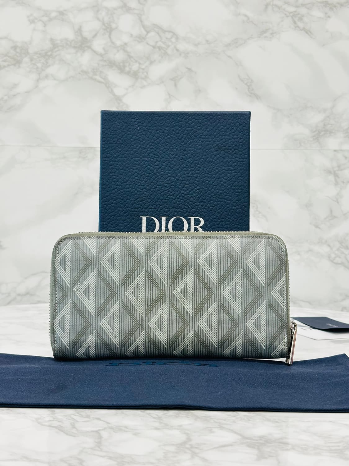 디올 다이아몬드 지퍼돌이 장지갑 상품이미지5