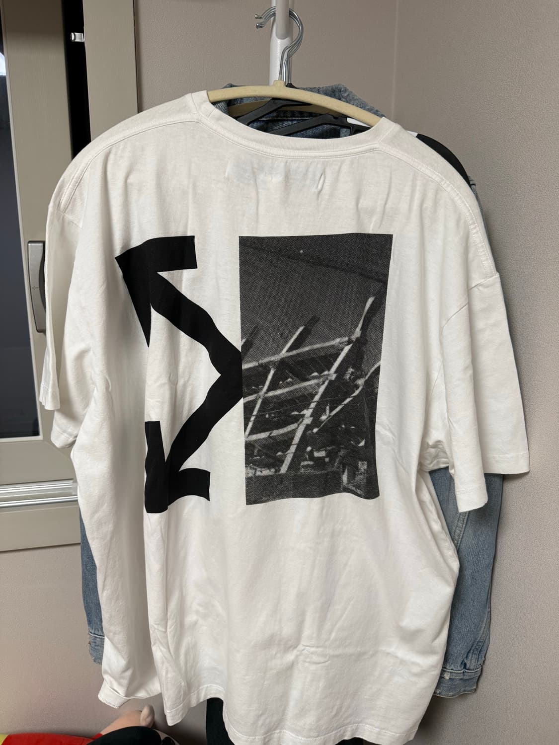 오프화이트 반팔 xl 105 상품이미지2