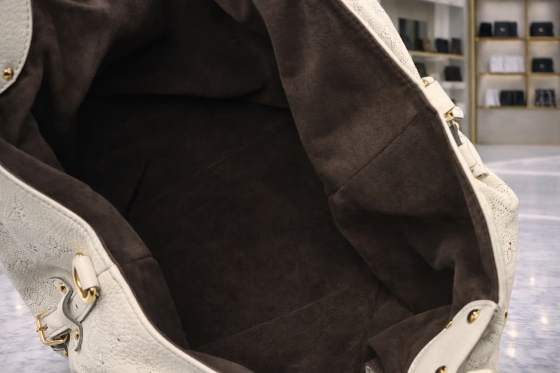 [A급] 루이비통 마히나 토트백 화이트 판매합니다!!! 상품이미지4