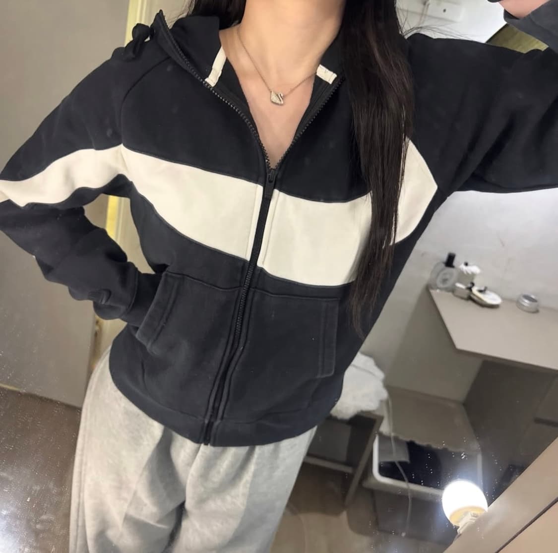 나이키 빅스우시 블랙 후드집업 🖤🤍 상품이미지1