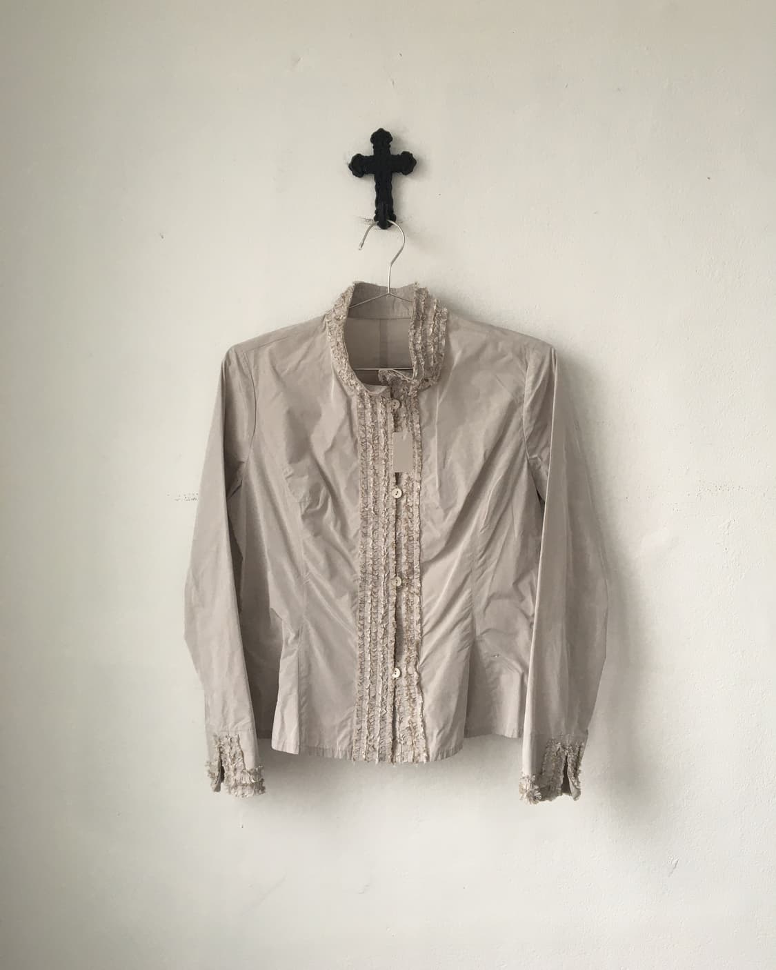 Frill point high neck glossy jacket 상품이미지2