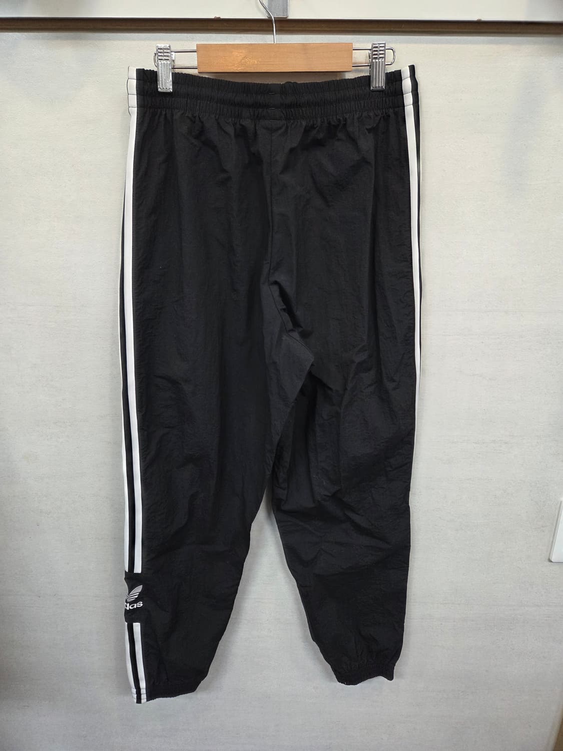 아디다스 락업 우븐 트랙팬츠 M 상품이미지2