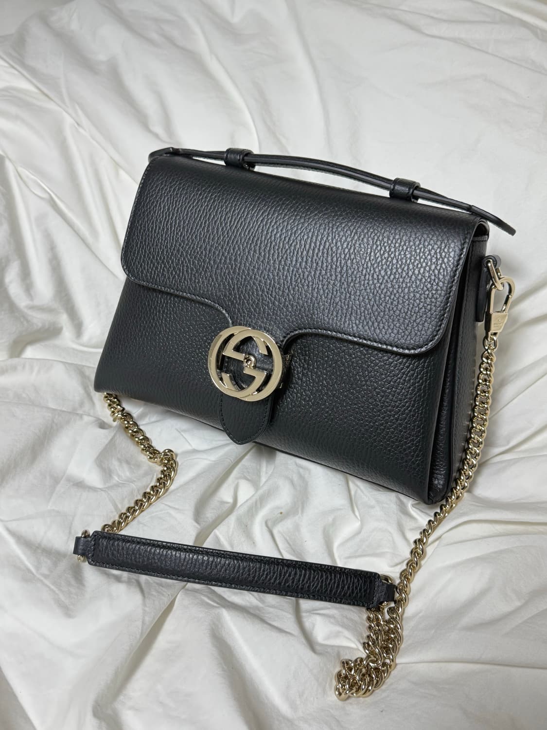 구찌 인터로킹 탑 핸들 체인 숄더백(1회착용) 상품이미지1