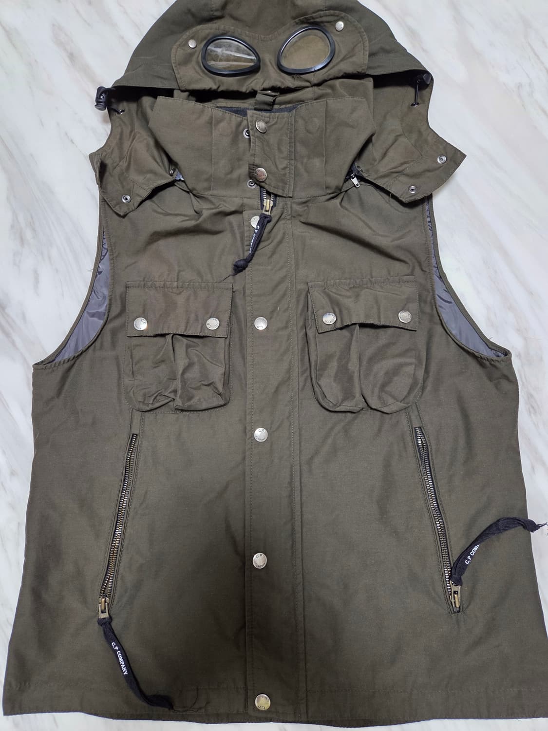 씨피컴퍼니 고글 조끼 상품이미지1