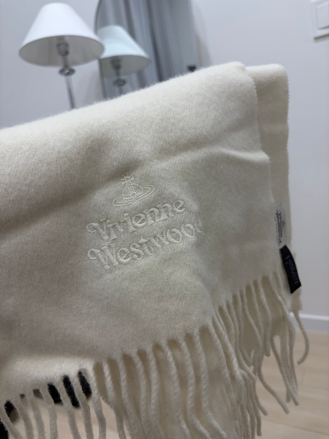 비비안웨스트우드 울 머플러 화이트 상품이미지2