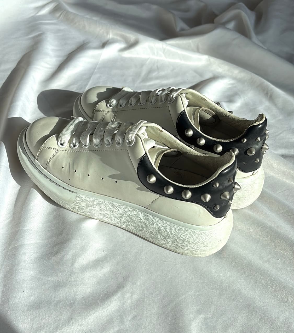 Oversized Stud Sneakers 상품이미지3