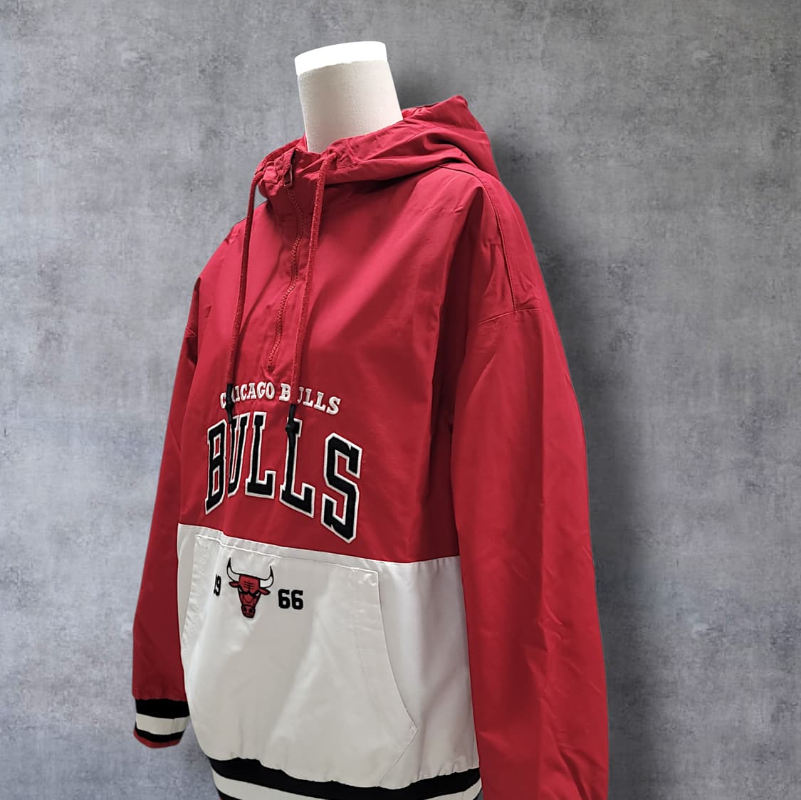 [M] NBA 시카고불스 레드&화이트 바람막이 후드아노락 상품이미지3