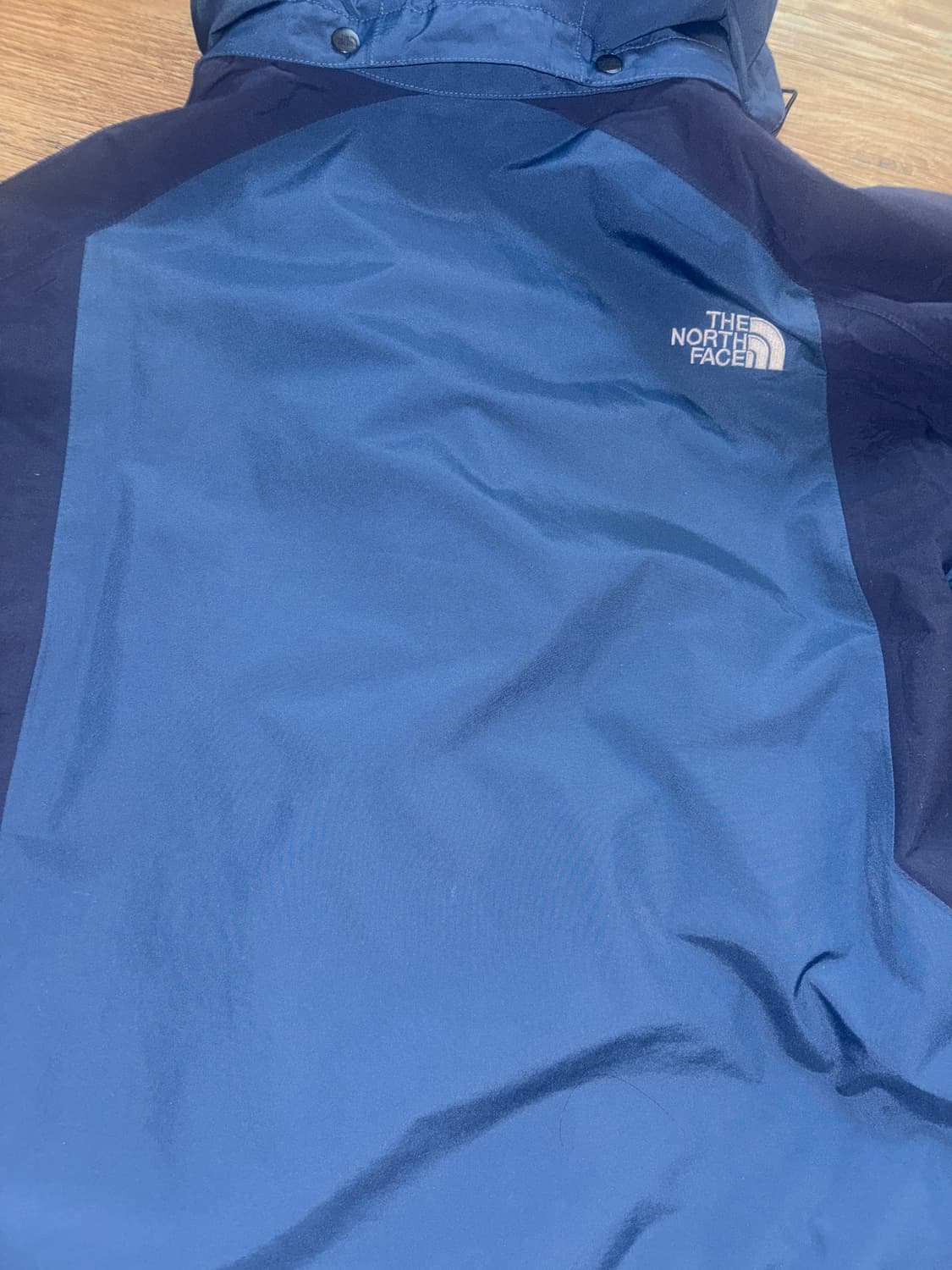 노스페이스 바람막이 상품이미지3