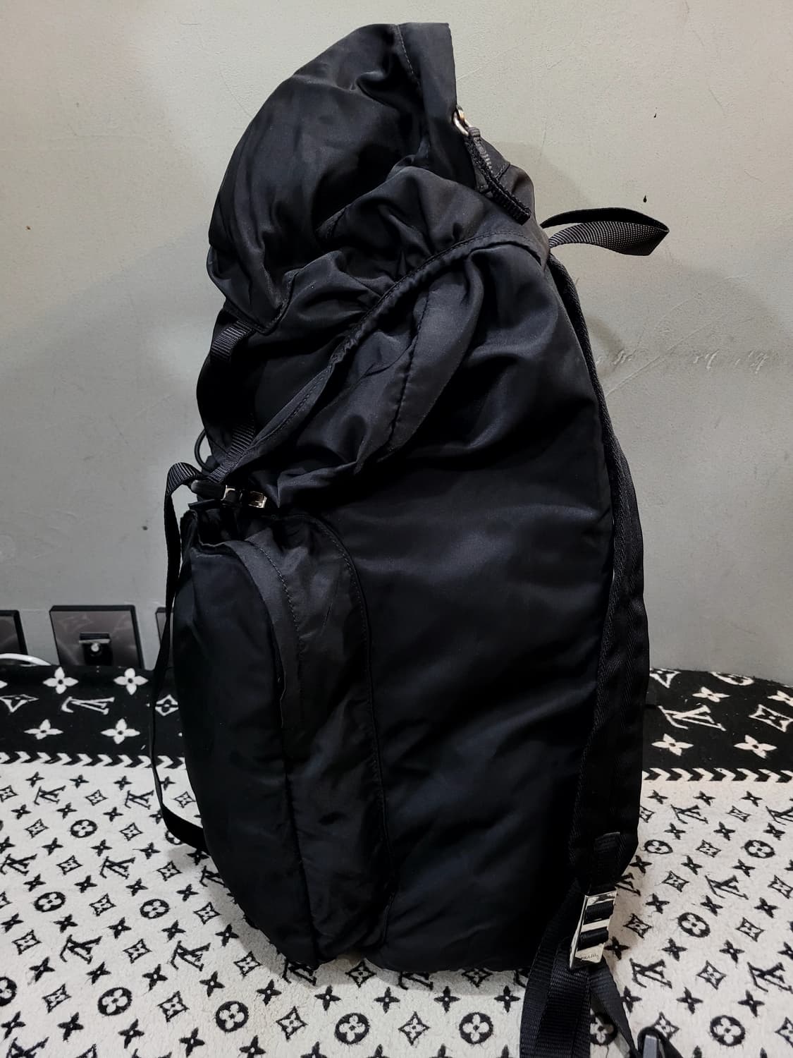 정품 프라다 포코노 나일론 V136 백팩  상품이미지3