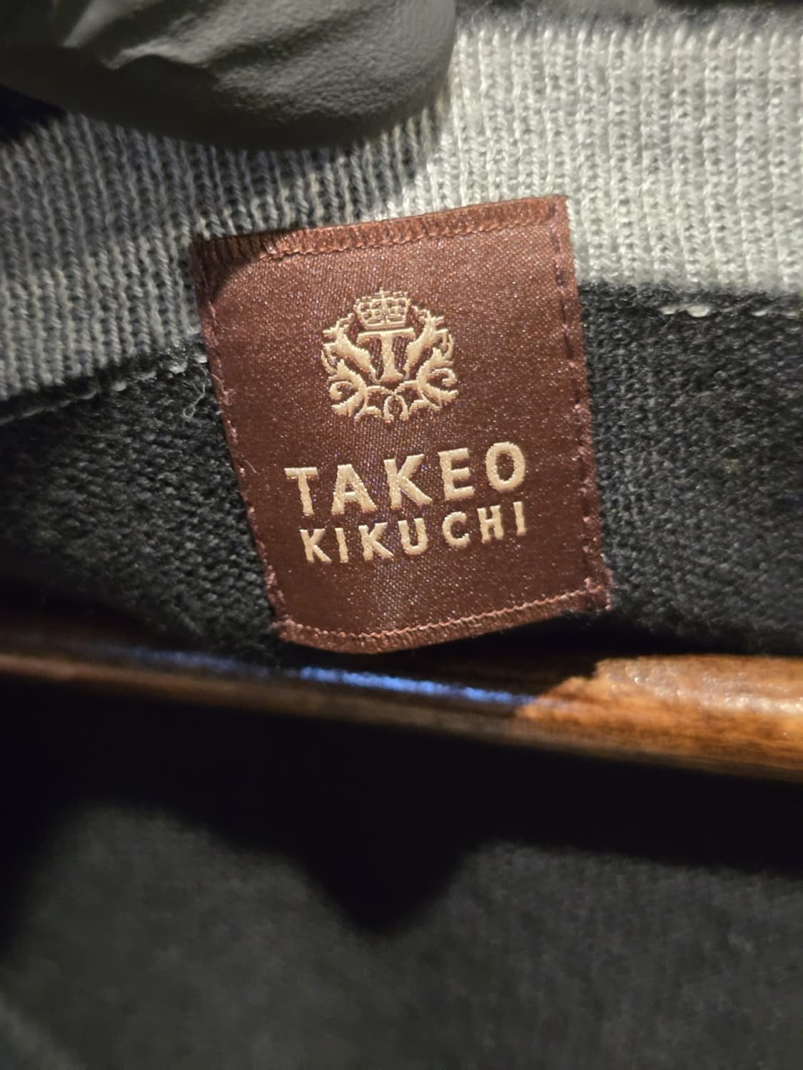 00s Takeo Kikuchi Henly Neck Sweater 상품이미지4