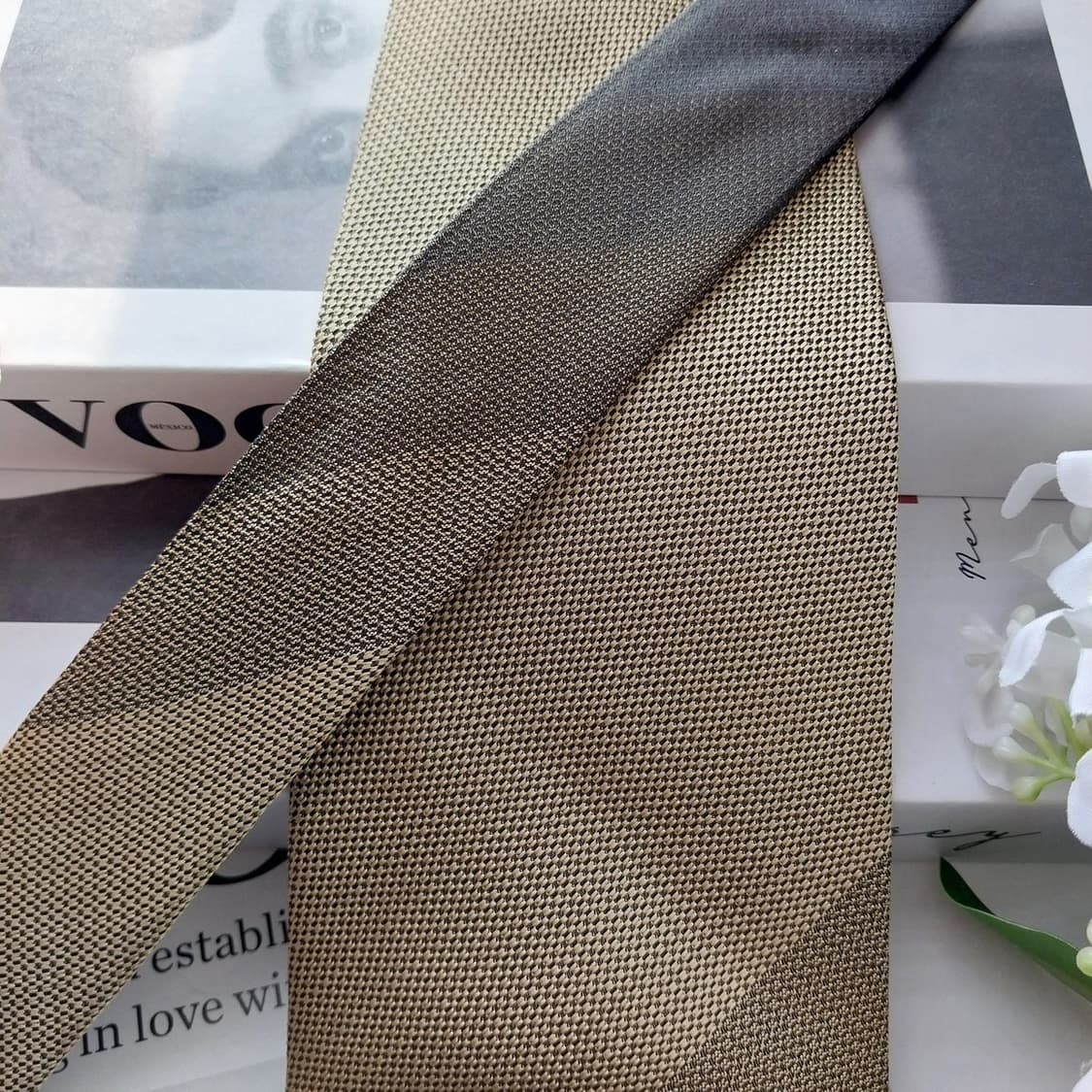 아쿠아스큐텀 실크 솔리드 텍스처 넥타이 9.8cm A+등급 K1708
 상품이미지4