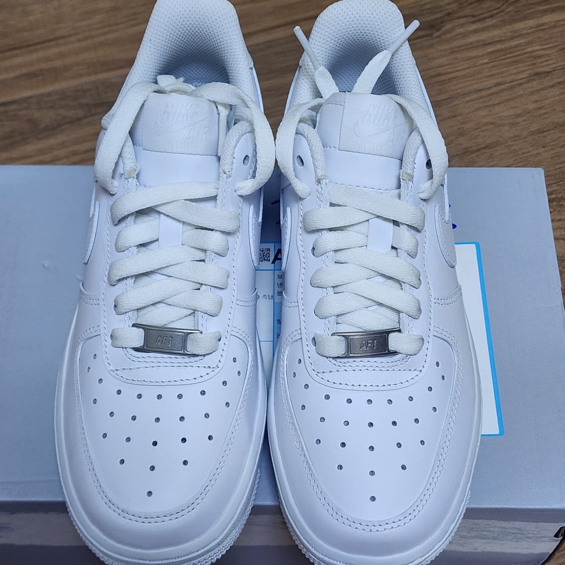 나이키 에어포스1 07 올화이트 230 새상품 (DD8959-100) 상품이미지1