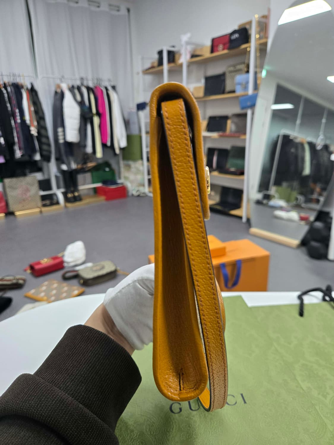 [40%할인] 구찌 카이 폰홀더백 상품이미지3