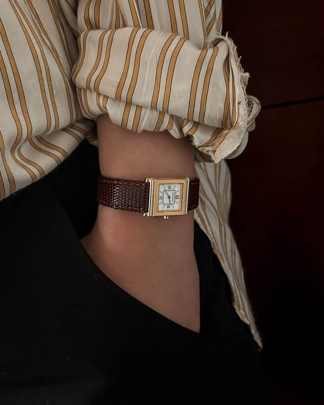 입생로랑 스퀘어 탱크 스텝드 시계 상품이미지5