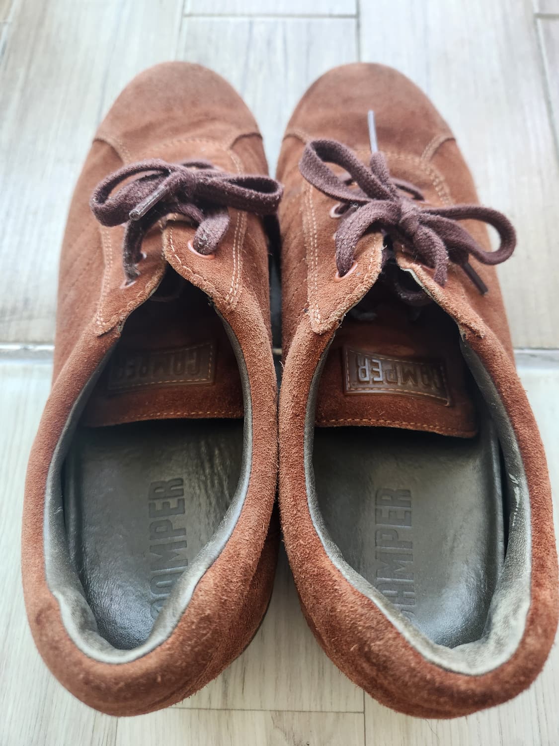 캠퍼 펠로타스 스웨이드 스니커즈 브라운 (270) 상품이미지3