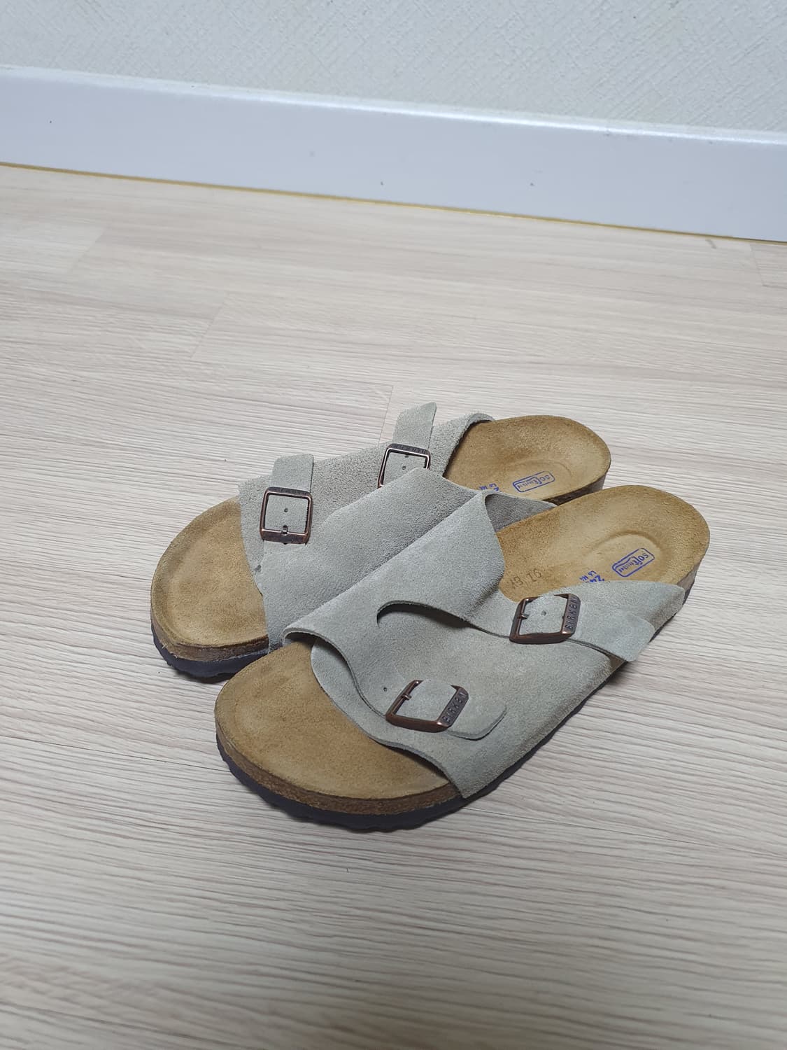 버켄스탁 취리히 슬리퍼 240 상품이미지4