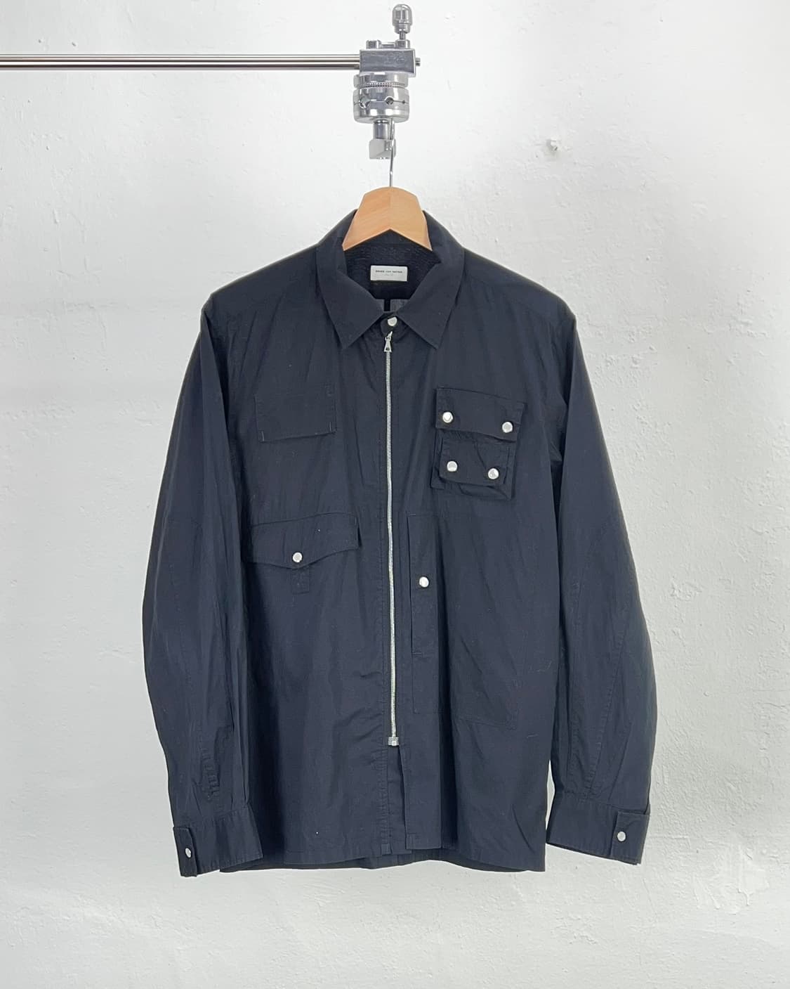 드리스 반 노튼 블랙 코튼 아일렛 펄 스냅 셔츠 자켓 상품이미지1