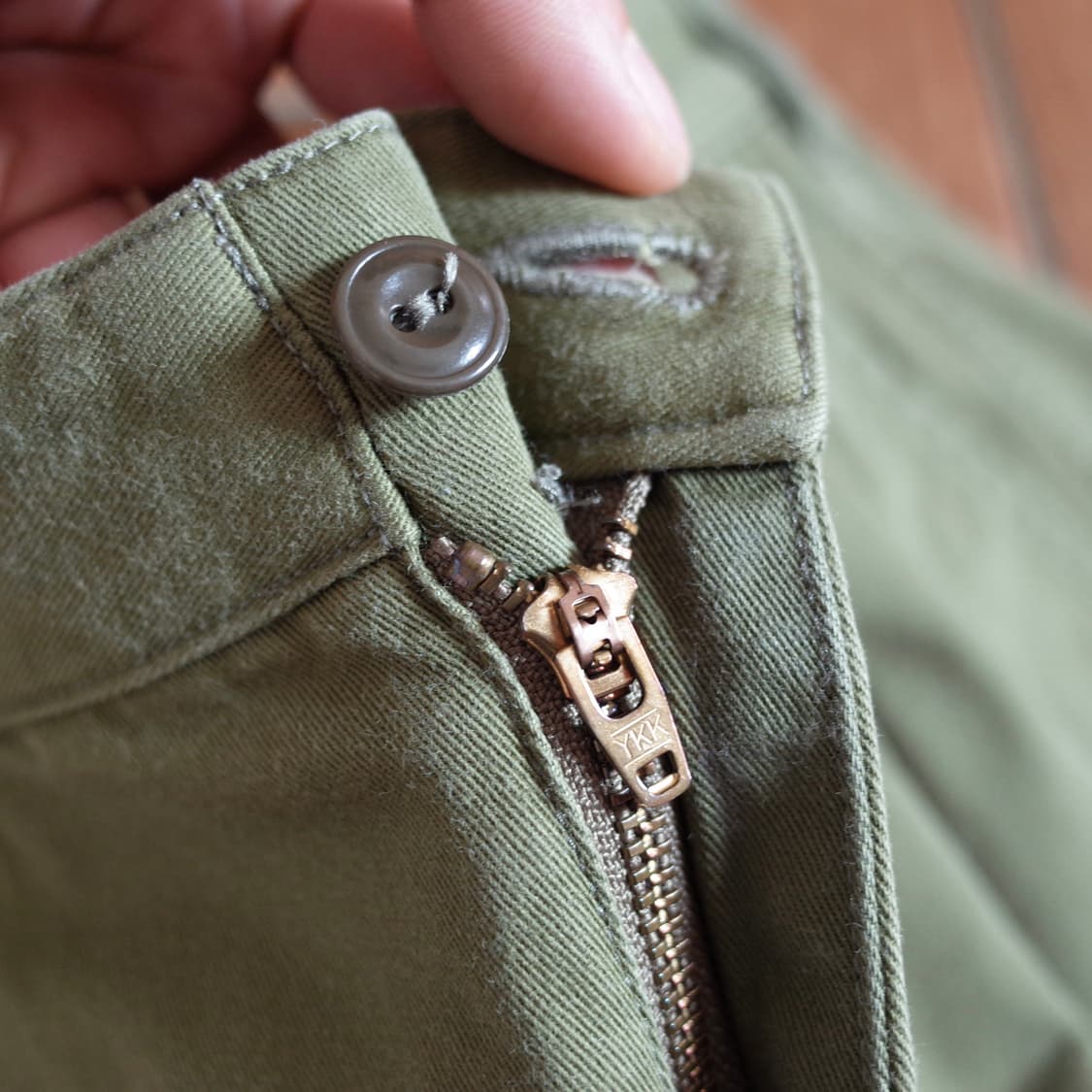 Danton two-tuck chino cotton shorts 상품이미지6