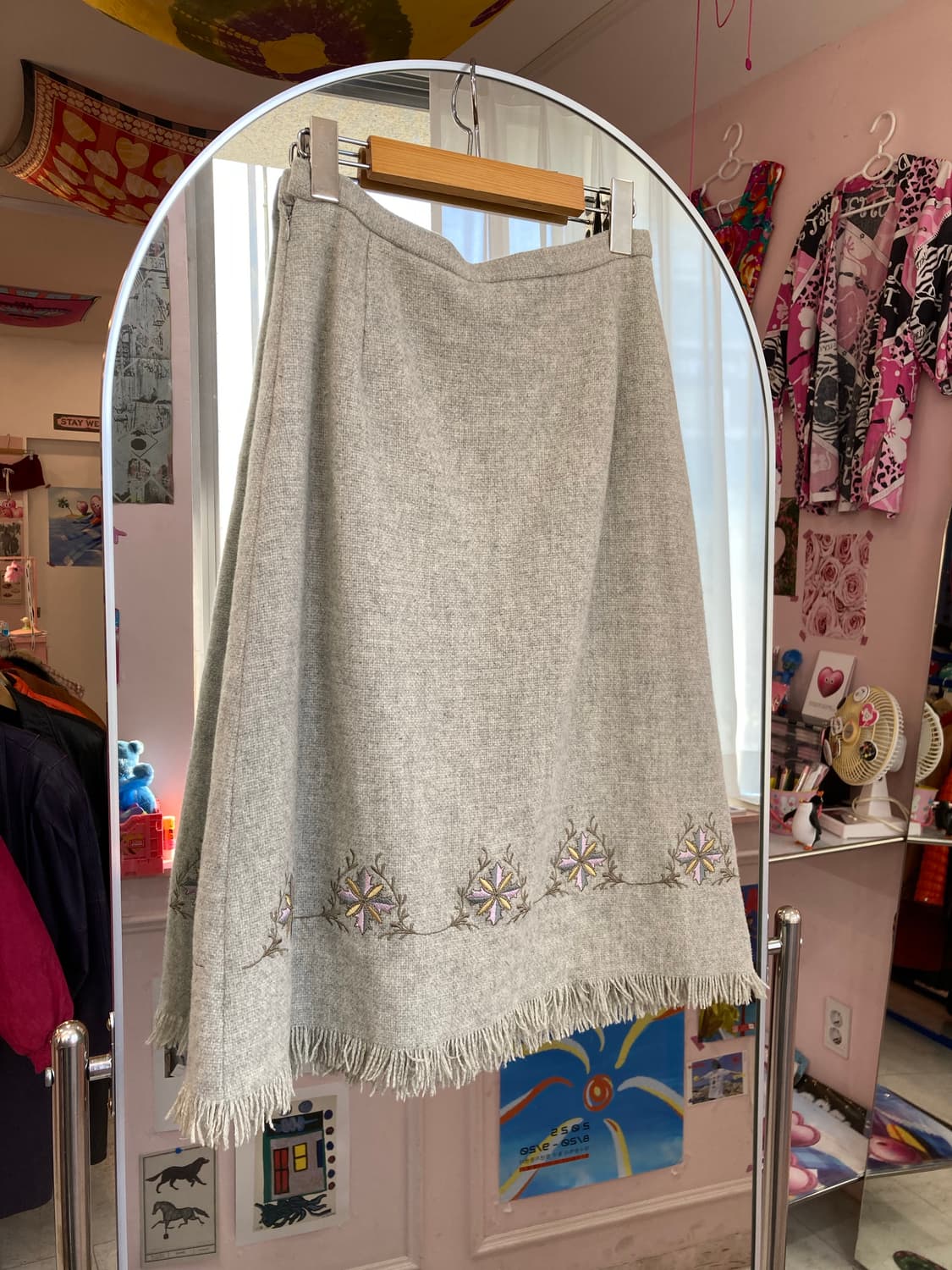 울 그레이 자수 테슬 프린지 롱스커트 상품이미지4