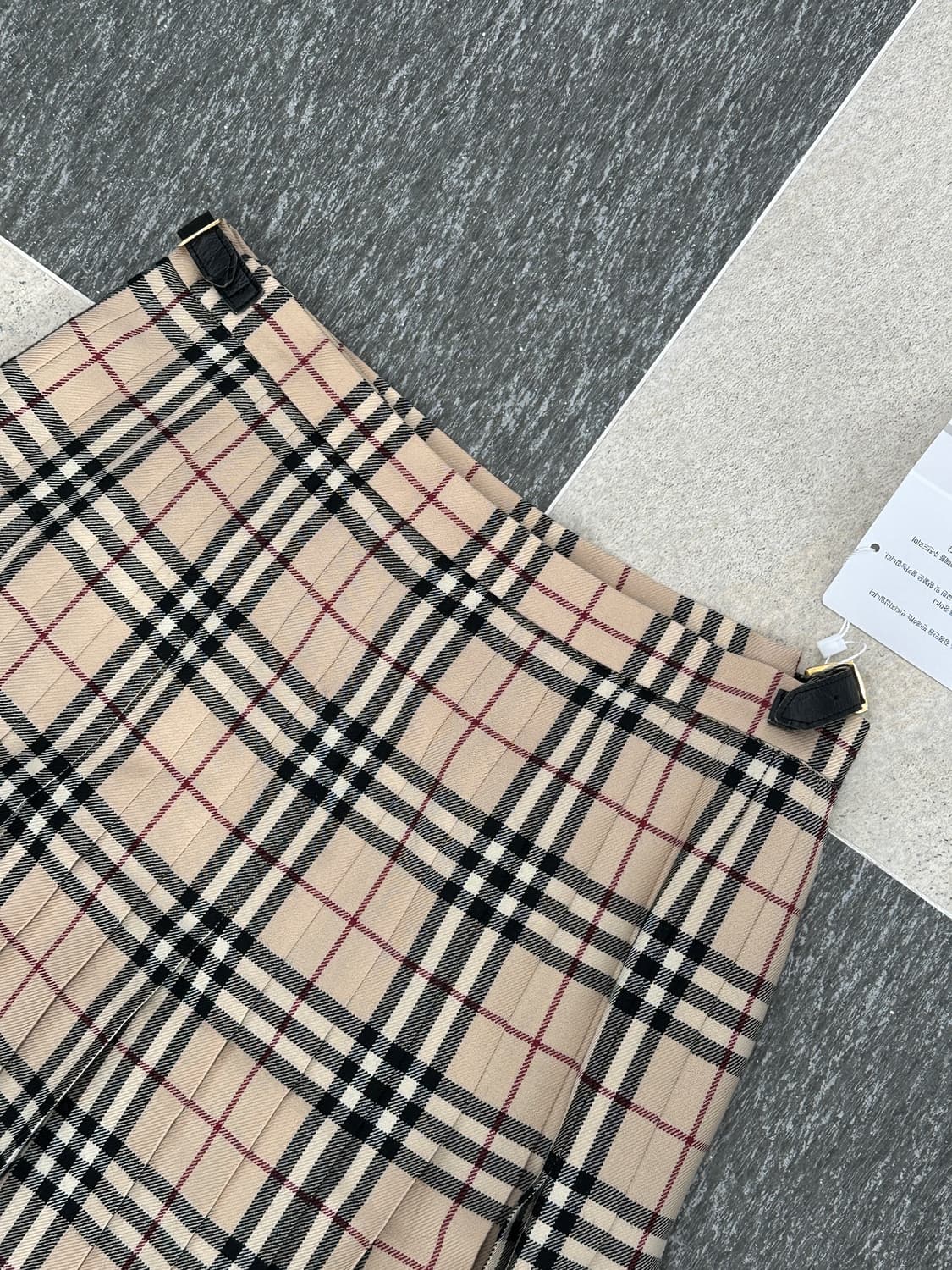 버버리 체크 버클 미디 스커트 상품이미지2