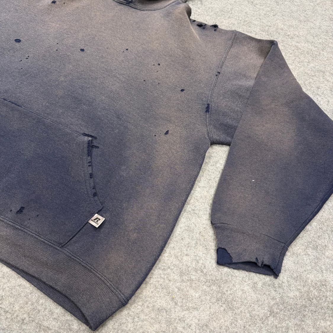 00s Vintage Russell Sun faded Hoodie 러셀 상품이미지4