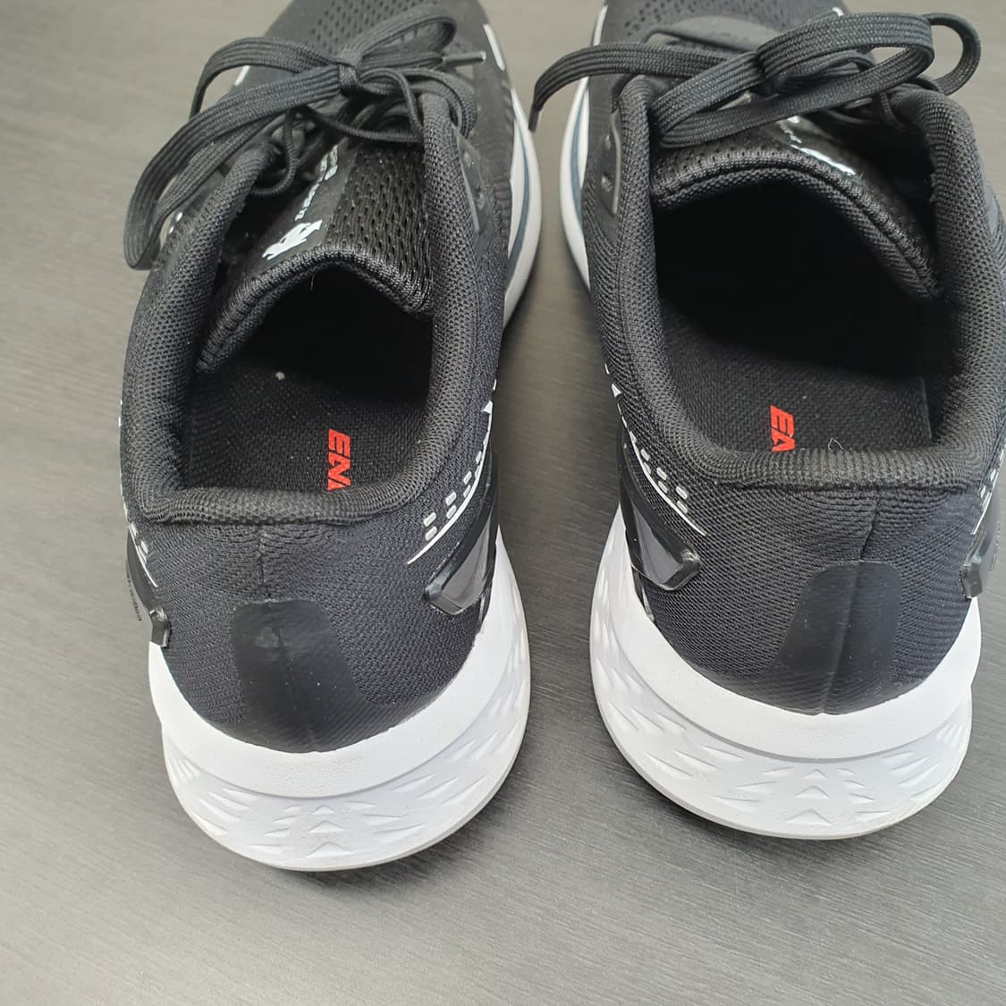 데상트 에너자 런닝 운동화 280cm 상품이미지6