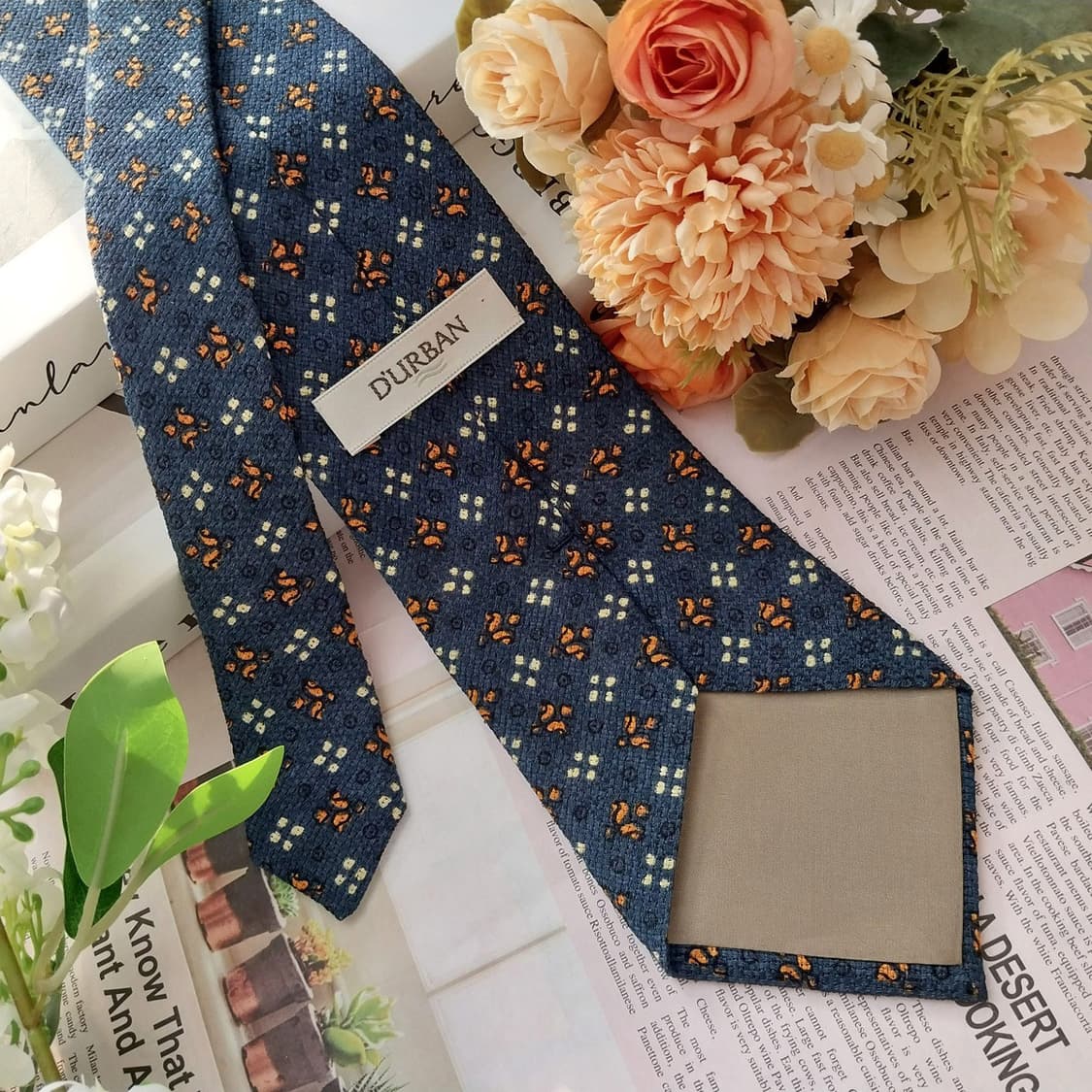 더반 실크 네이비 클래식 패턴 넥타이 9.5cm A등급 K1451
 상품이미지6