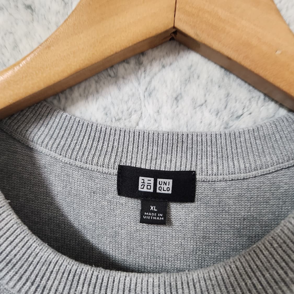 H749 [XL] 유니클로 라운드넥 니트 상품이미지2