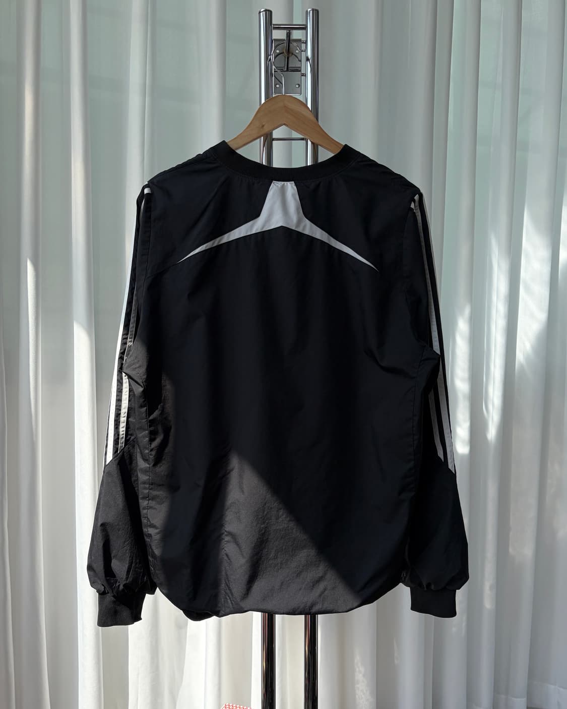 [M]아디다스 클래식 브이넥 웜업 바람막이  상품이미지4