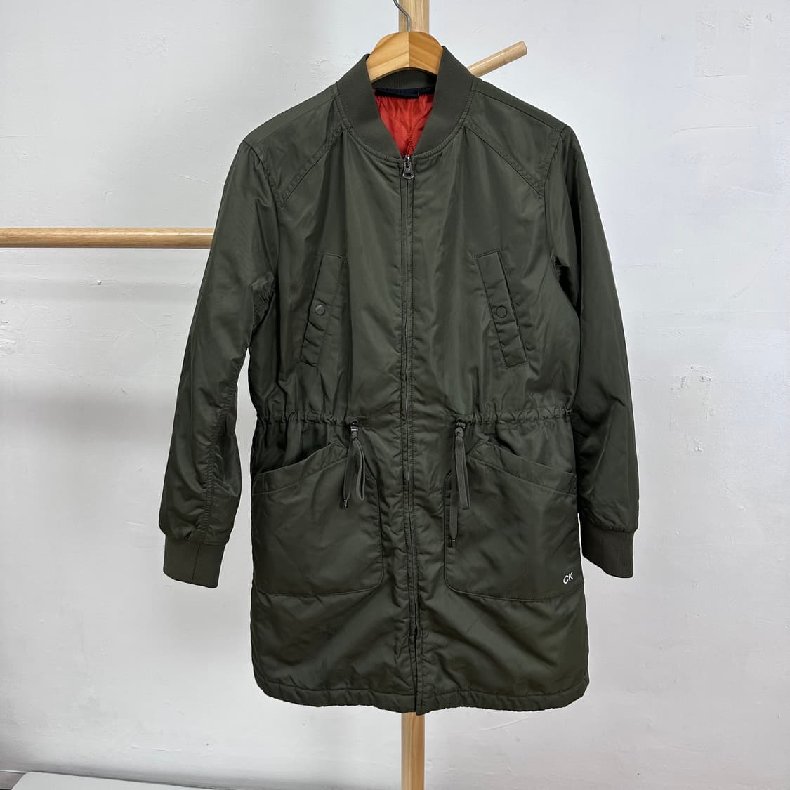캘빈클라인 퍼포먼스 롱 바머 점퍼 카키 M(95) 안감누빔 J23 상품이미지1