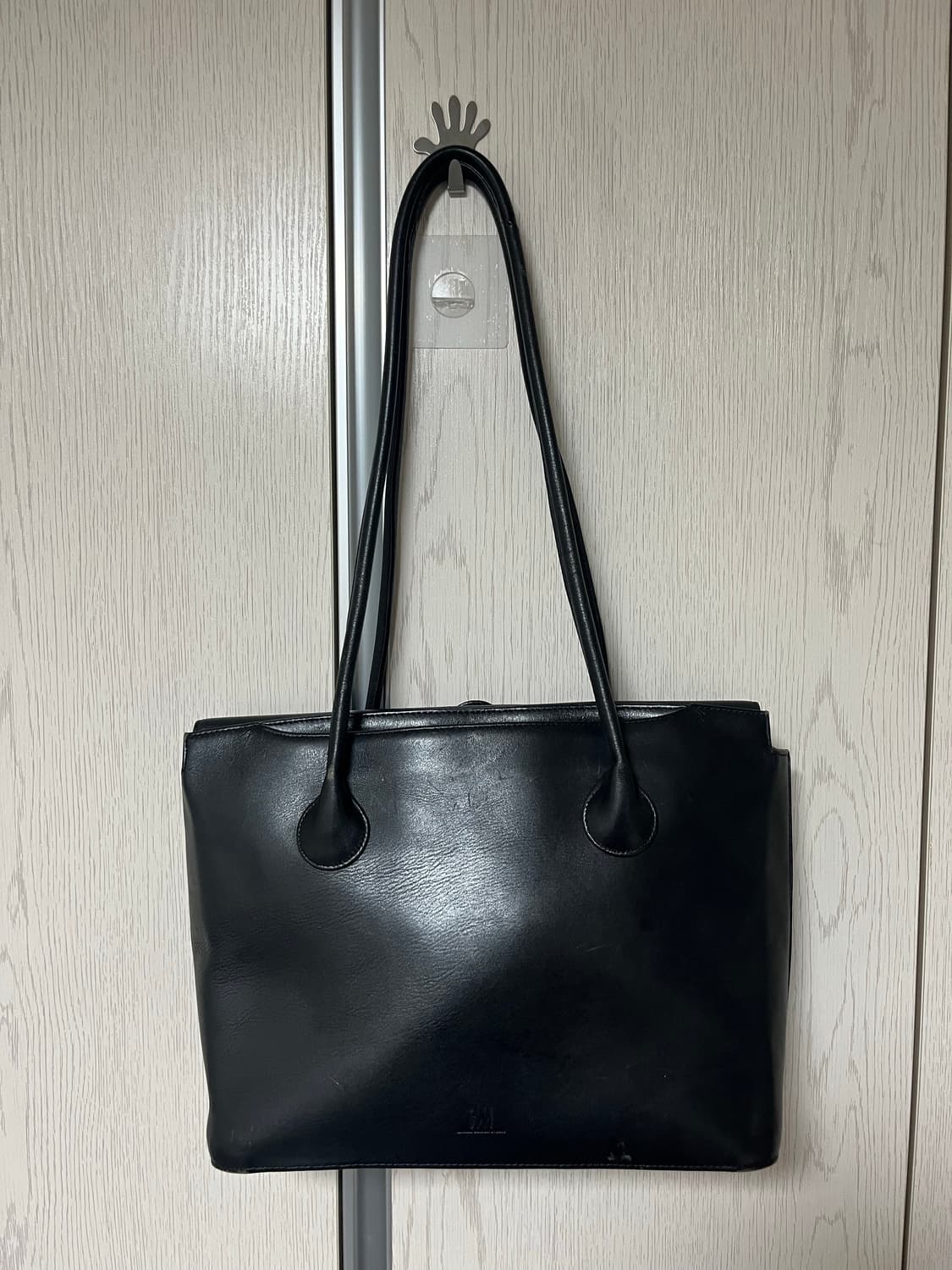 ISSEY MIYAKE 이세이미야케 레더 숄더백 블랙 상품이미지3