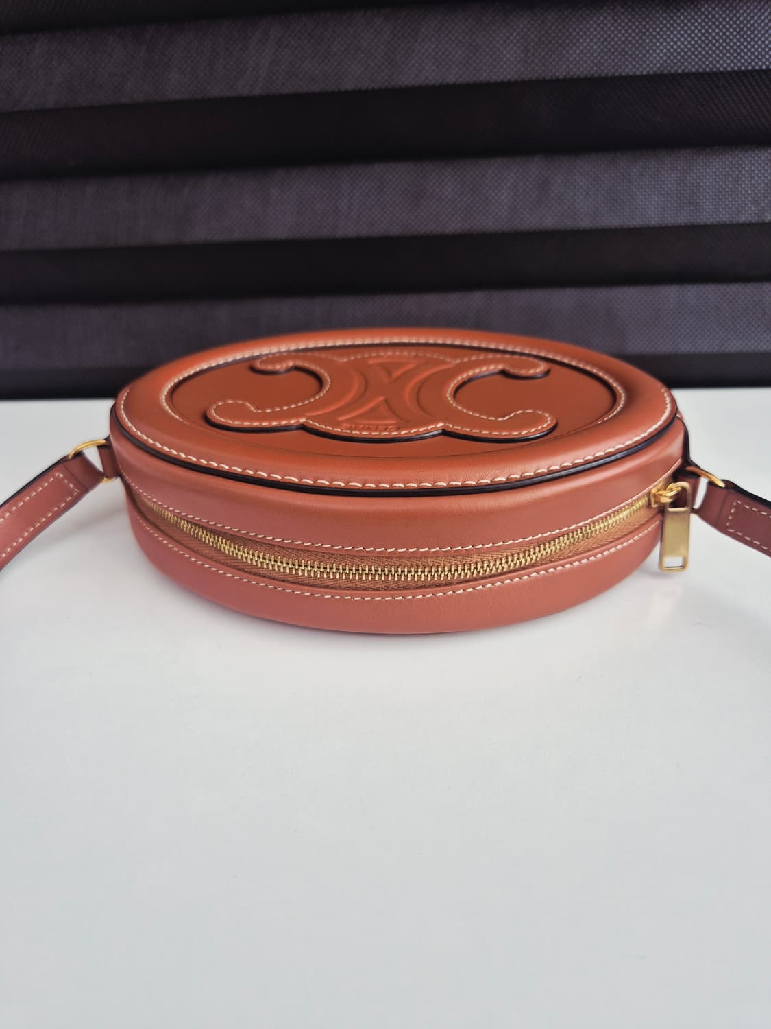 셀린느 트리오페 오벌펄스 탄 미니백 (상태 매우 좋음) 상품이미지6