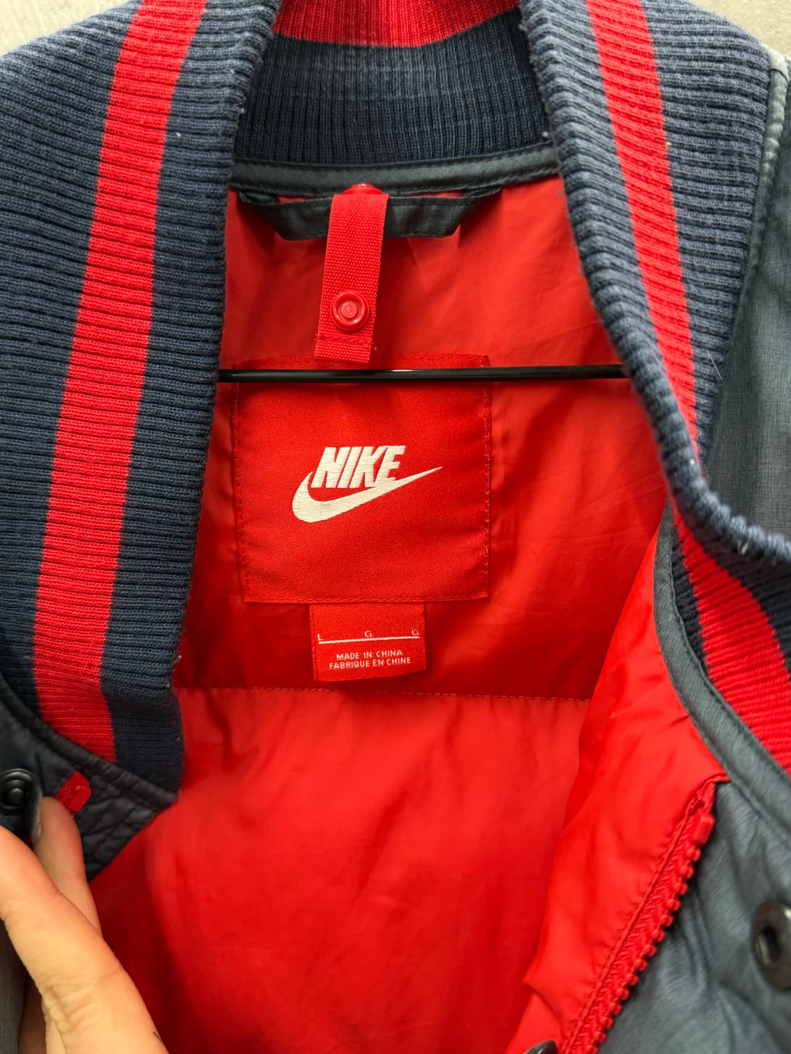 나이키 구스 패딩 베스트 조끼 L 그레이/레드 상품이미지4