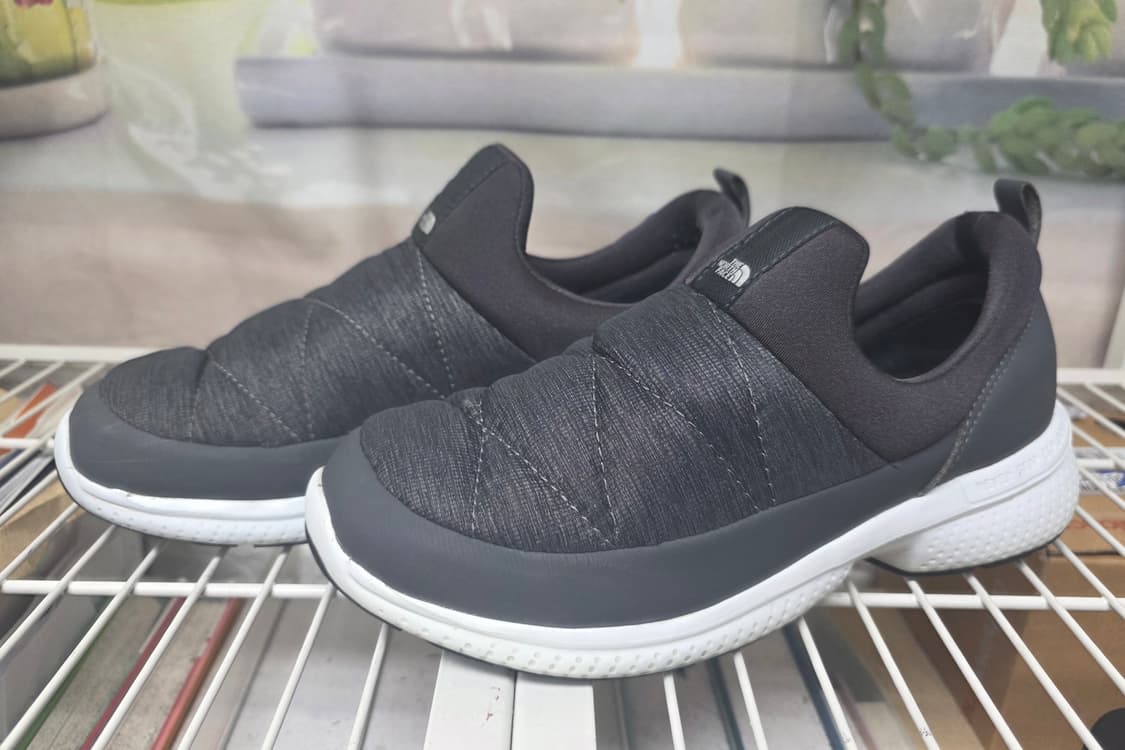 노스페이스 여성방한화 230 뮬 슬립온 패딩신발 패딩방한화 LB66 상품이미지1