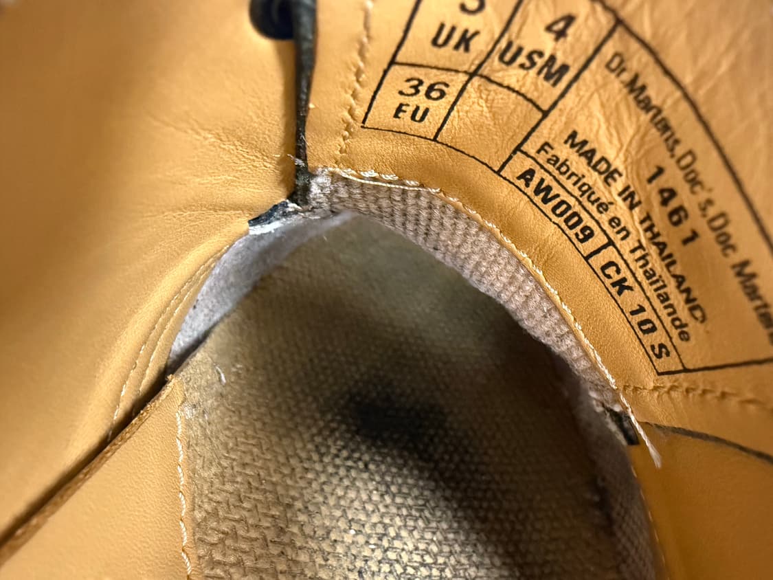 (UK3)닥터마틴 1461 블랙 스무스 3홀 상품이미지10