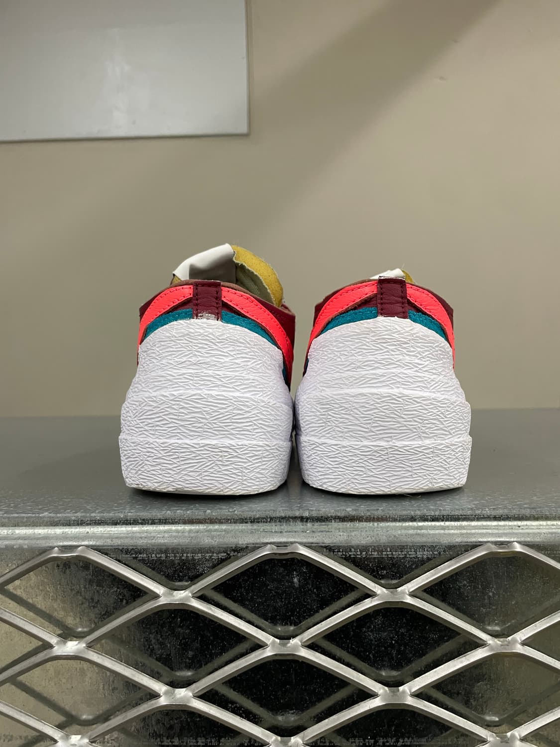 나이키 X 사카이 X 카우스 로우 팀 레드 255 상품이미지3