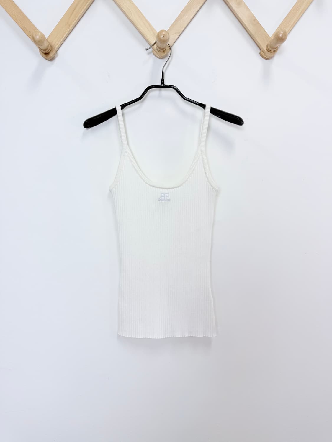꾸레쥬 리에디선 니트 탱크탑 - 화이트 상품이미지1