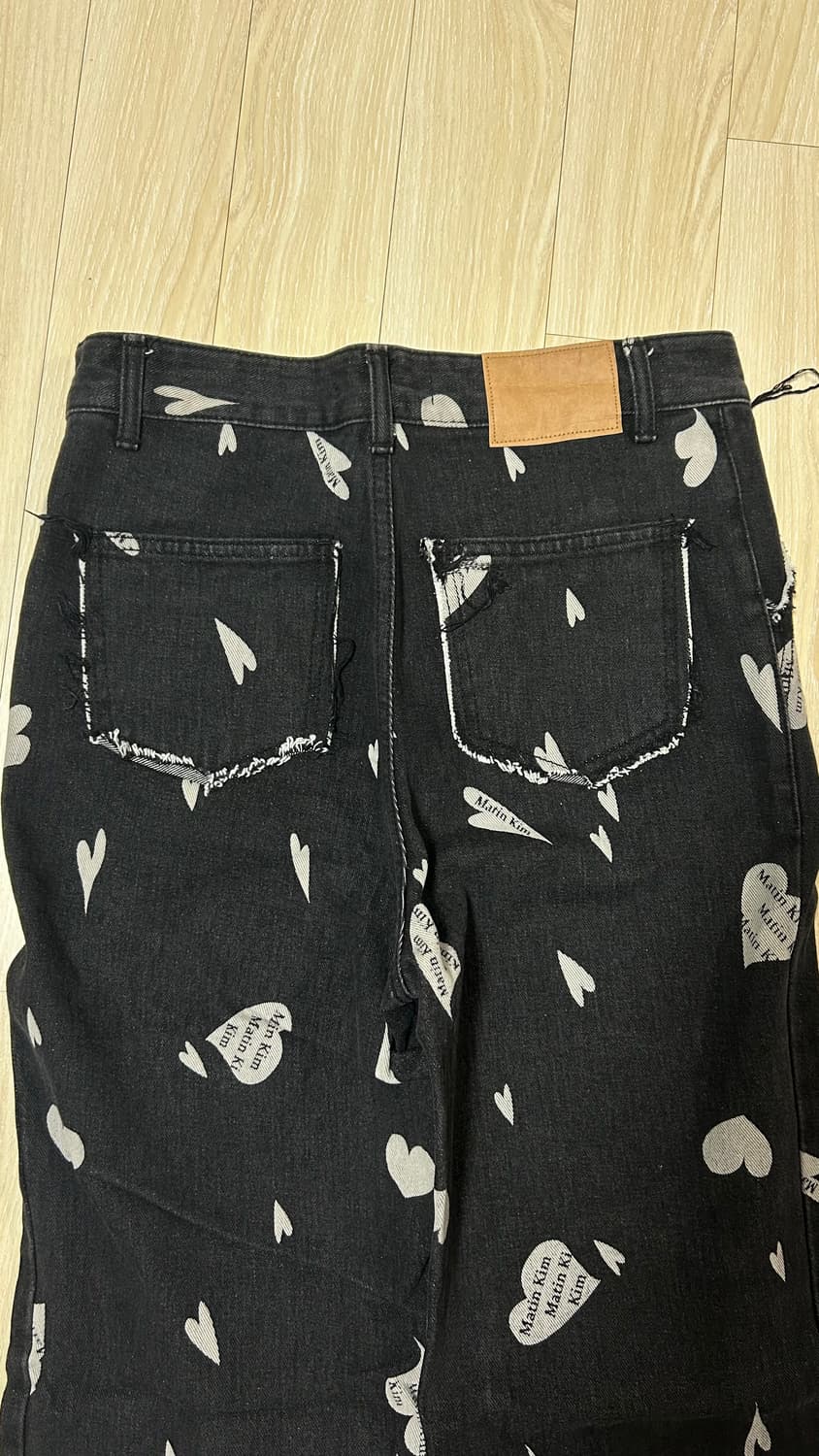 마뗑킴 HEART DENIM IN BLACK 상품이미지4