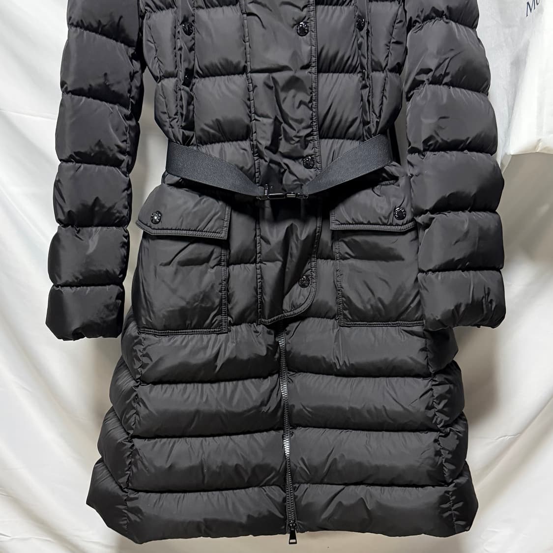 [S+급/2] 몽클레어 클로에 여성패딩 블랙 라쿤퍼 풀구성 끌로에 상품이미지3