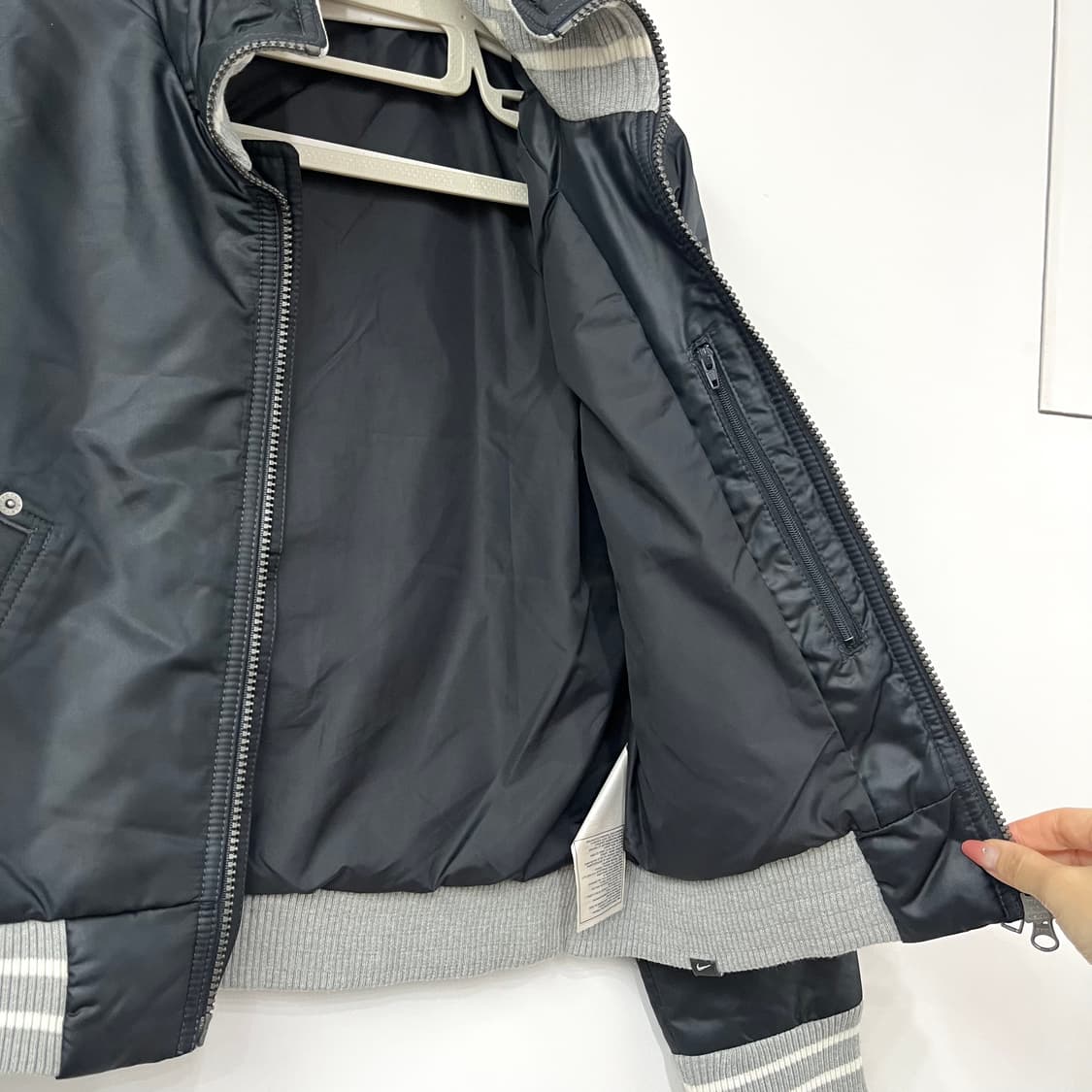 나이키 자수로고 투웨이 크롭 바시티 자켓 상품이미지8