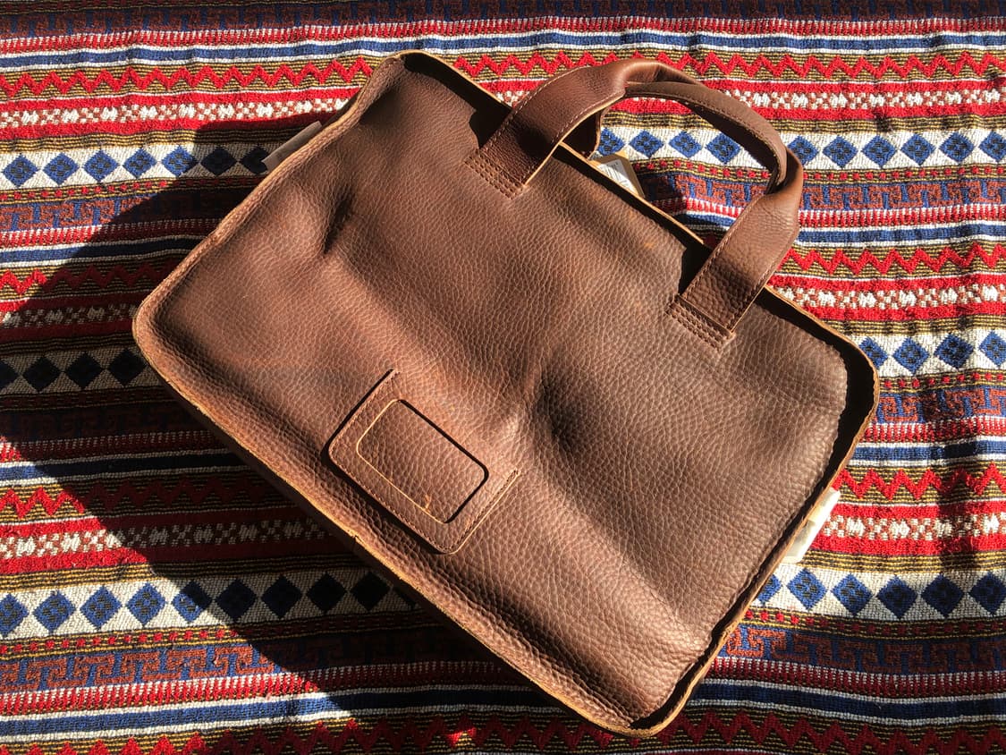 닥터마틴 그리즐리 노트북 브리프 케이스 가방 미사용 상품이미지2