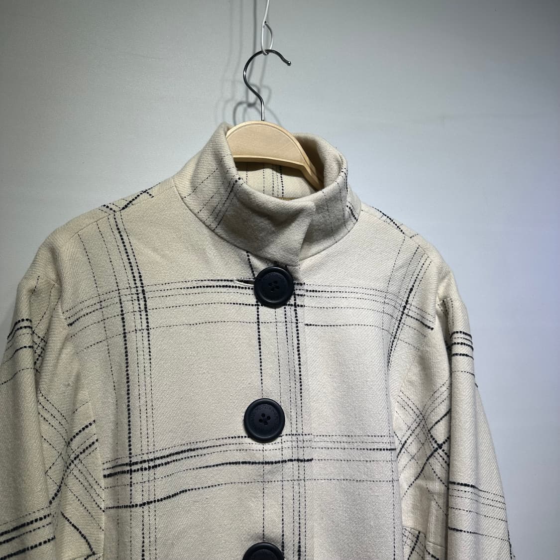 비비안 웨스트우드 체크 코트 판매합니다 상품이미지3