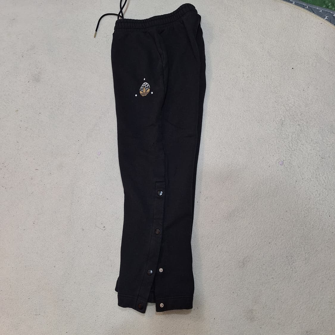 아디다스  사이드버튼바지XS 상품이미지1