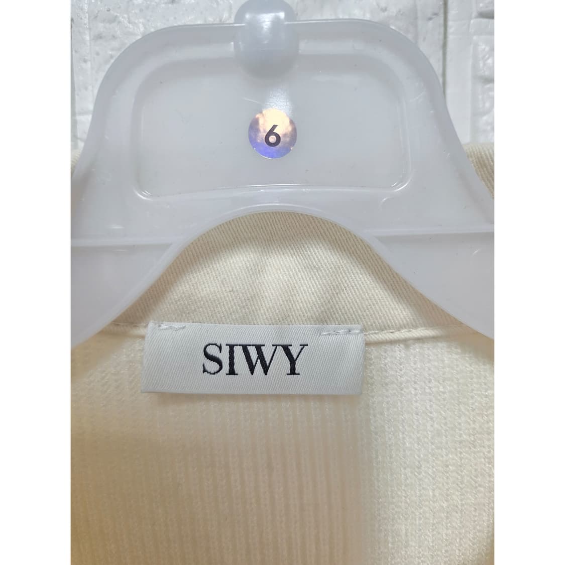 택포) SIWY 씨위 아이보리 니트 셔츠 M 상품이미지2