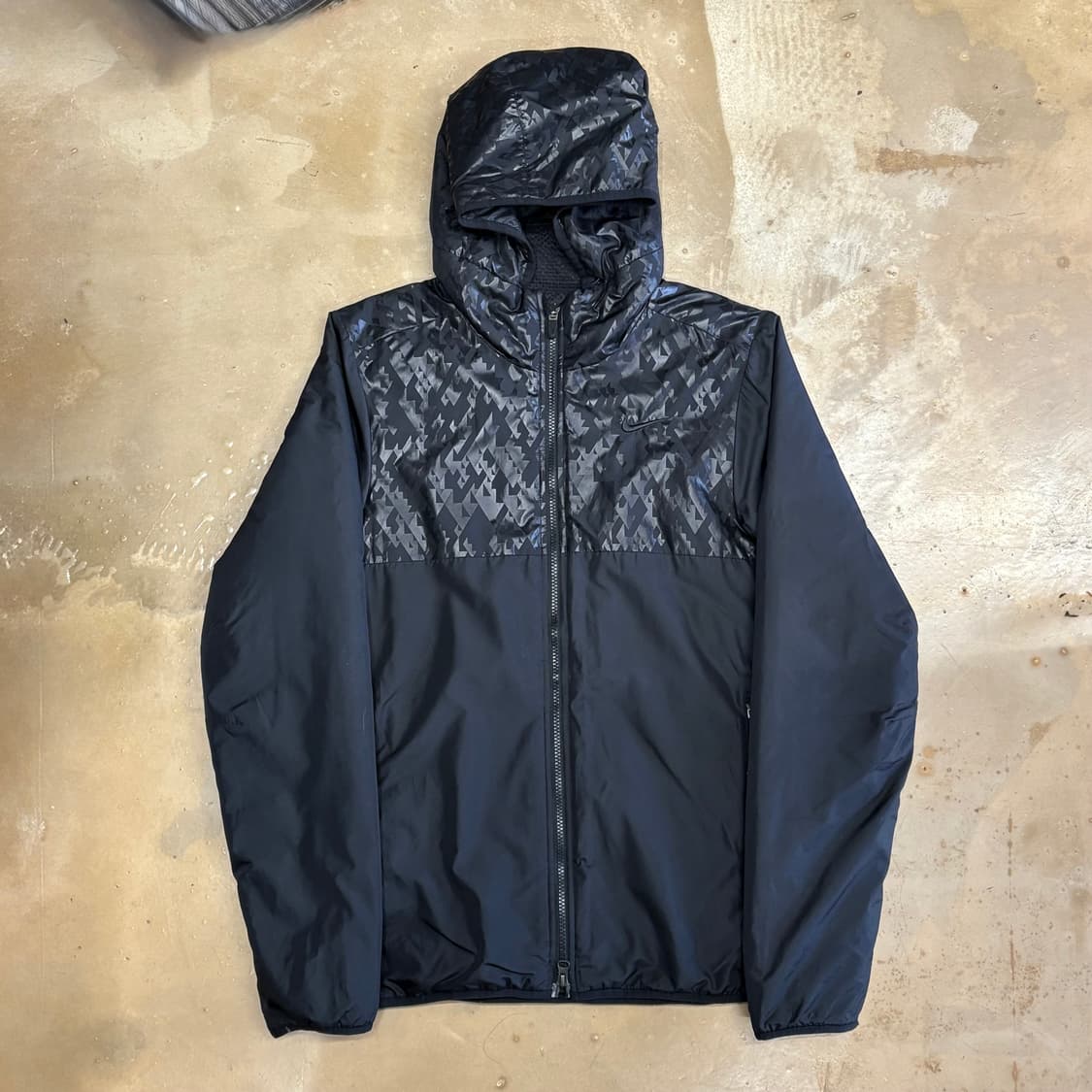 S 나이키 블랙 누빔 트레이닝 경량패딩 상품이미지2