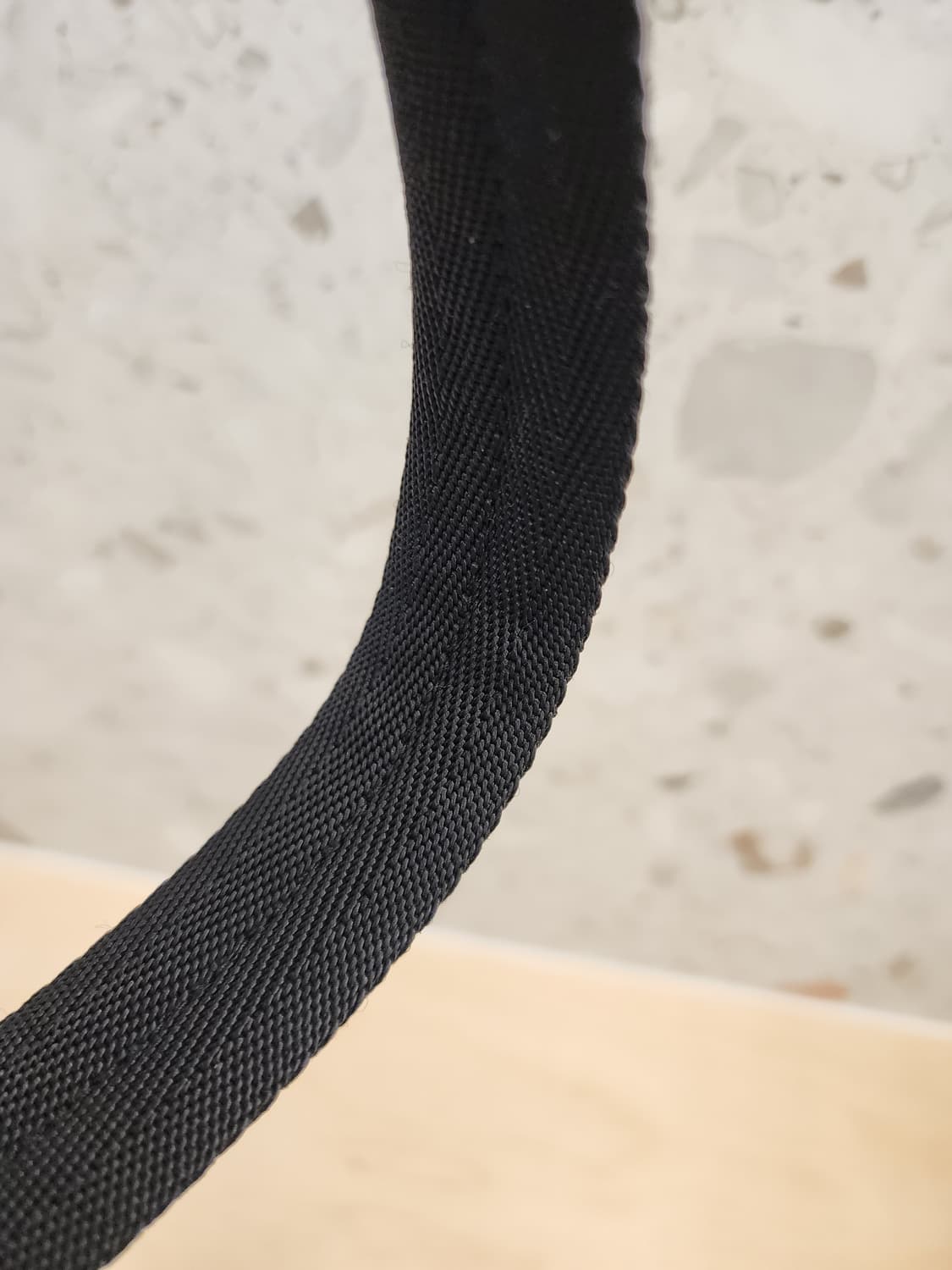 프라다 블랙 테수토 2000 리에디션 리나일론 호보백 2023 상품이미지5